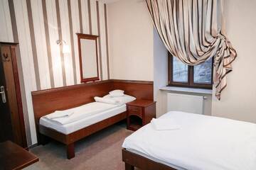 Фото номера Двухместный номер с 1 кроватью Хостелы Rynek 6 retro pub &amp; hostel г. Радом 3
