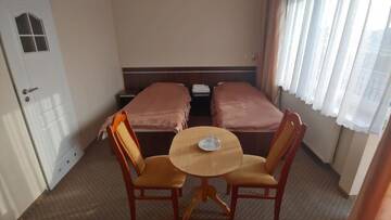 Фото номера Стандартный двухместный номер с 1 кроватью Отель Hotel E7 г. Радом 4