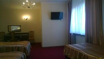 Фото номера Четырехместный номер &quot;Комфорт&quot; Отель Hotel E7 г. Радом 4